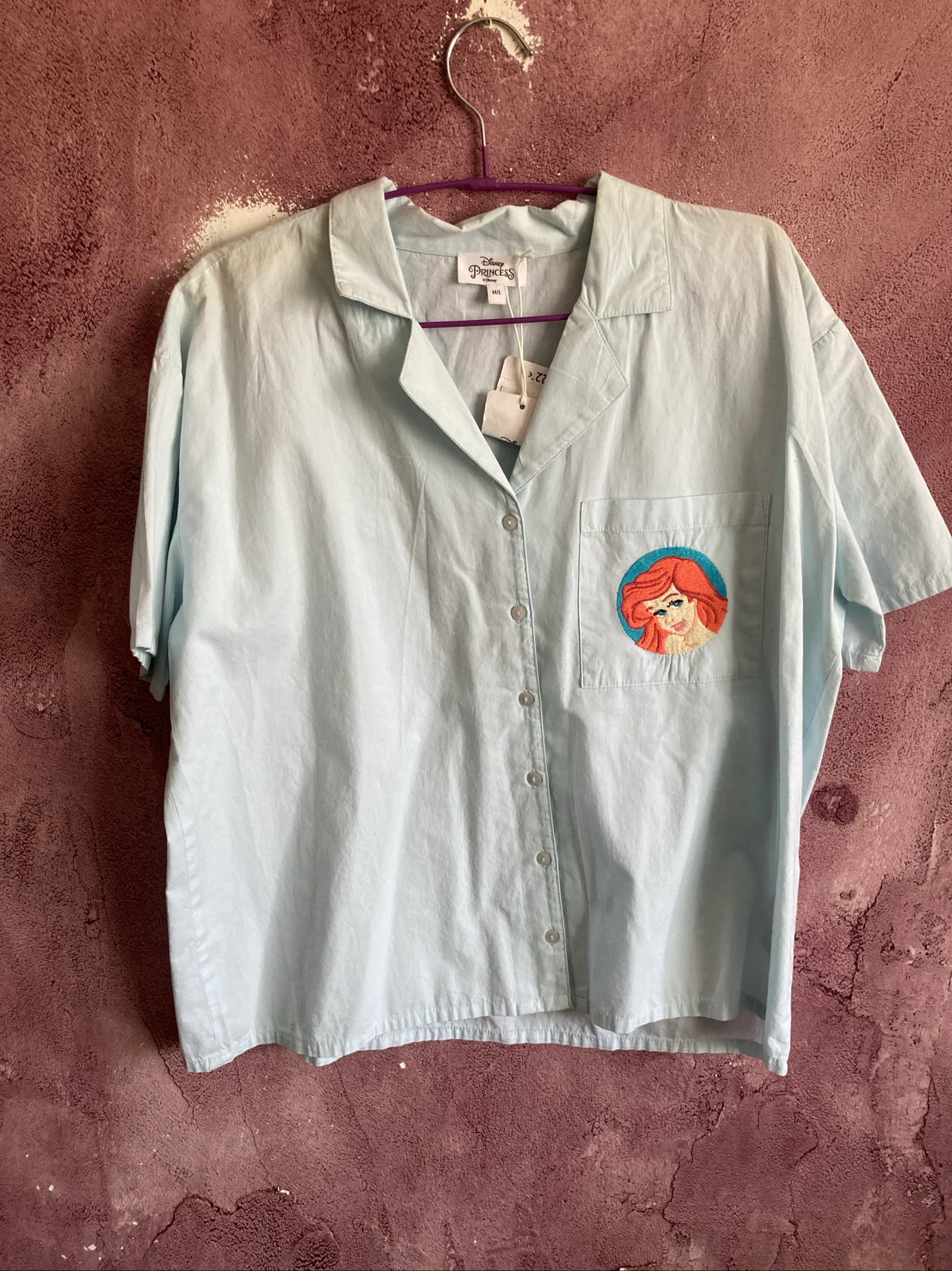 Très beau pyjama la petite sirène taille M/L